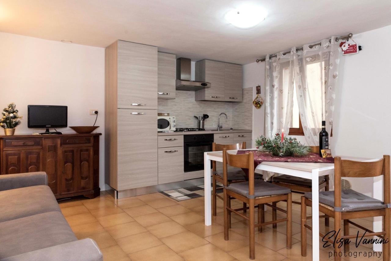 Appartamento Casa Erika Palaia Esterno foto